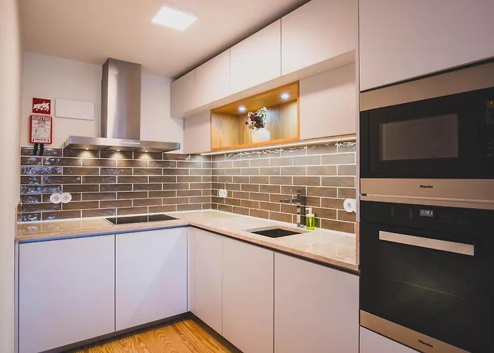 Casa P'ra Muralha Όμπιδος