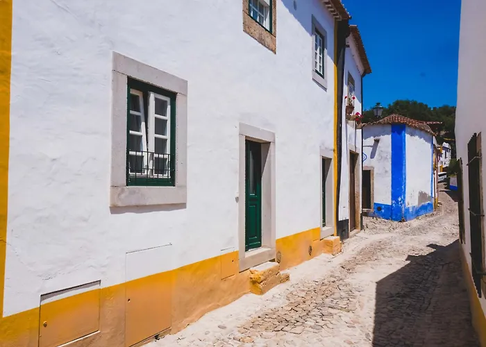 Casa P'ra Muralha * Óbidos